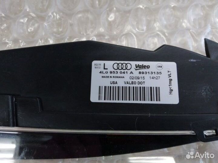 Указатель поворота передний левый Audi Q7 2006