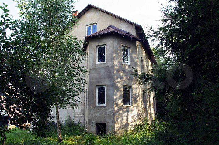 Дом 227 м² на участке 11,5 сот.