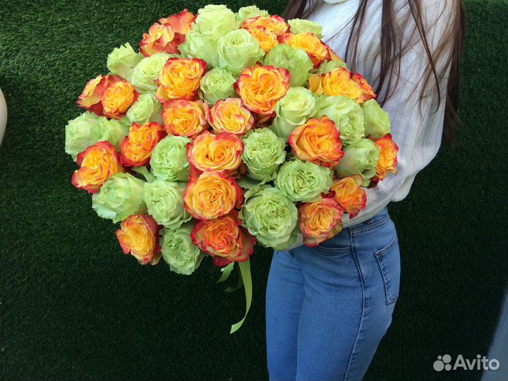 51 роза 40 см (белые+оранжевые). Доставка