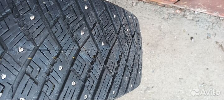 Goodyear UltraGrip Winter 225/60 R18