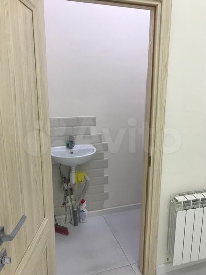 Торговая площадь рядом с метро