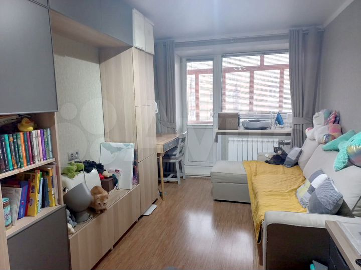 2-к. квартира, 43 м², 3/5 эт.