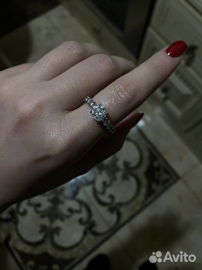 Кольцо с бриллиантами