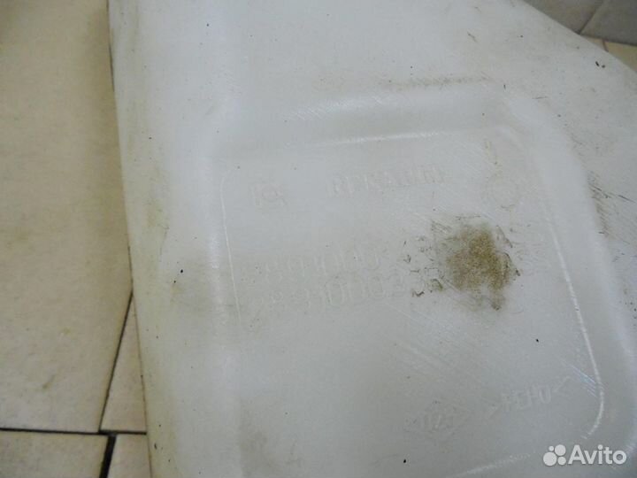 Бачок омывателя лобового стекла Megane III 2009-20