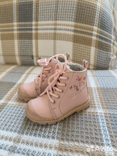 Ботинки демисезонные для девочки 23 размер Tombi