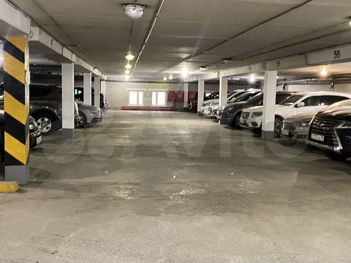 Машиноместо, 18 м²