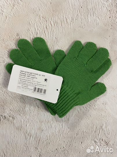 Шапка шлем и перчатки Skiki новые 3-6 лет