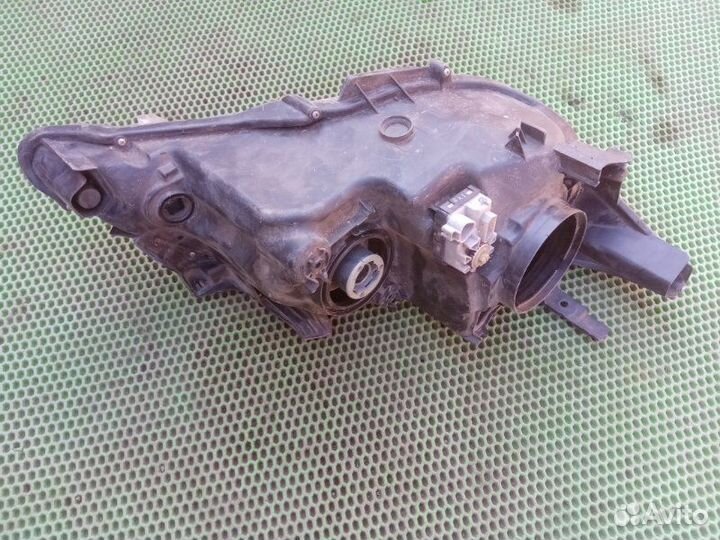 Фара передняя левая Toyota Camry V50