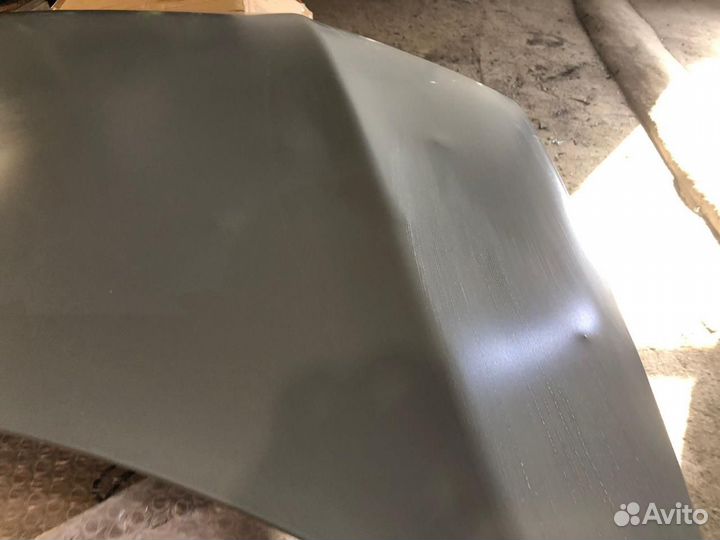 Капот на LADA Granta