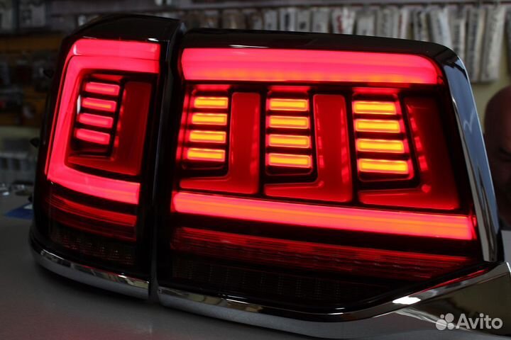 Land Cruiser 200 2016+ Тюнинг Стоп Сигналы M8VB1