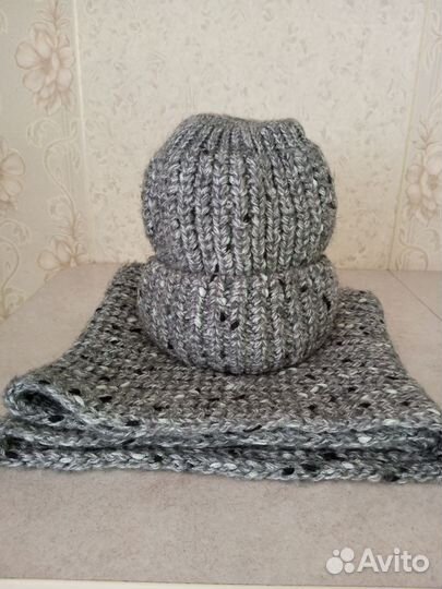 Зимний комплект шапка и снуд