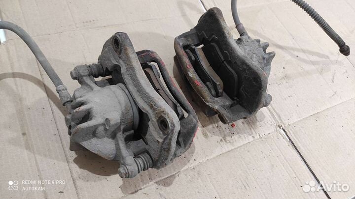 Суппорт передний Mitsubishi carisma DA 98-05 г