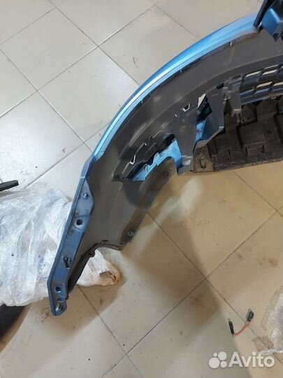 Передний бампер Skoda Rapid в сборе