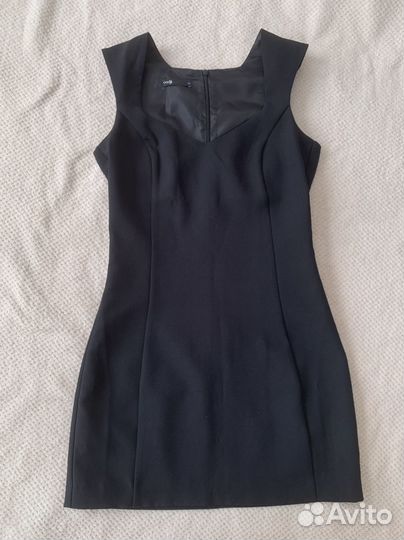 Маленькое черное платье