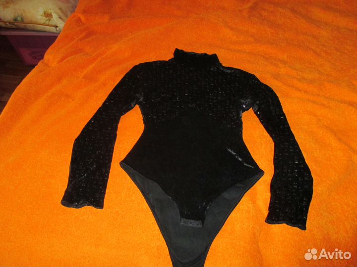 Боди из бархата