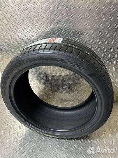 Kumho Ecsta PS71 275/40 R21 107Y