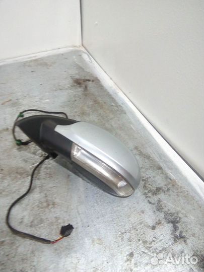 Зеркало правое фольцваген пассат в6