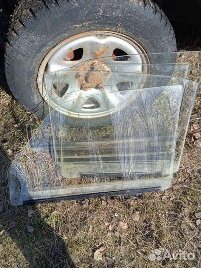 Стëкла от Волги 3110