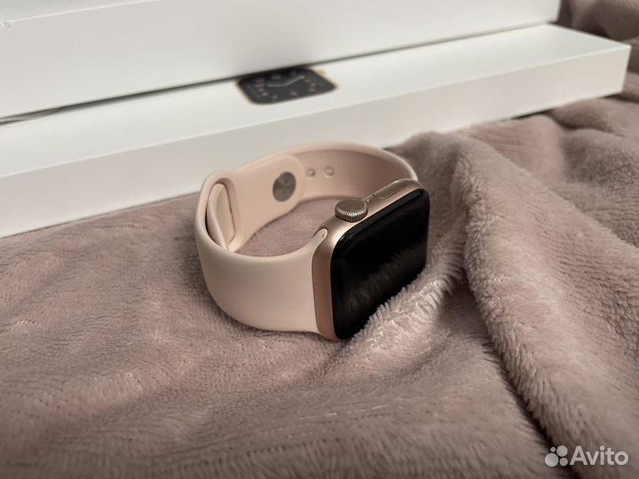 Apple watch SE 40mm отличные