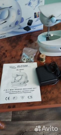 Мини швейная машинка