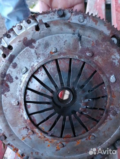 Маховик в сборе с корзиной и диском Фольксваген Б3