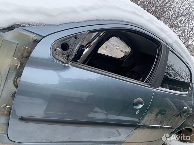Дверь Peugeot 206