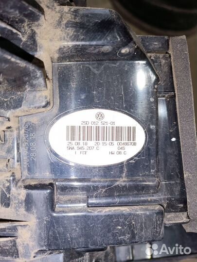 Фонарь задний левый наружный Volkswagen Tiguan 2