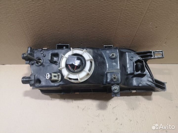 Фары Nissan Pulsar FN15