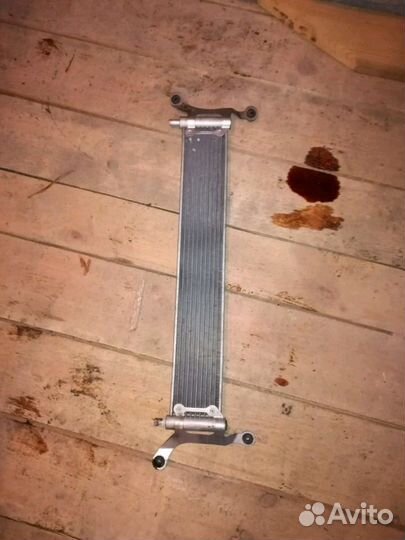 Радиаторы охлаждения Туарег Touareg 2006 год 3.0