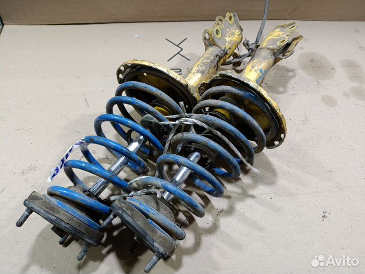 Стойки передние lexus rx400h