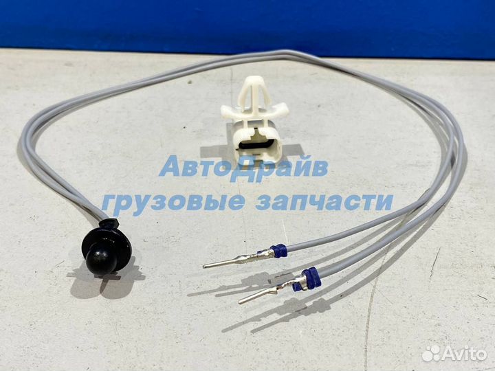 Датчик температуры наружнего воздуха Ивеко Стралис в зеркале