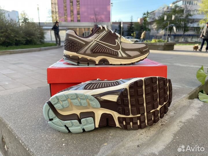 Nike air zoom vomero 5