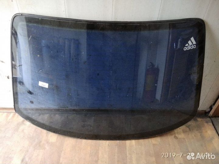 Стекло заднее Audi 100 4A2 AAR 1991