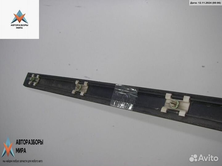 Молдинг двери передней правой BMW 5 E39 1998