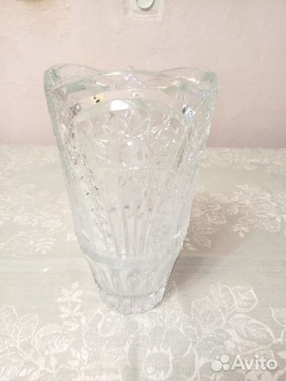 Хрустальная ваза