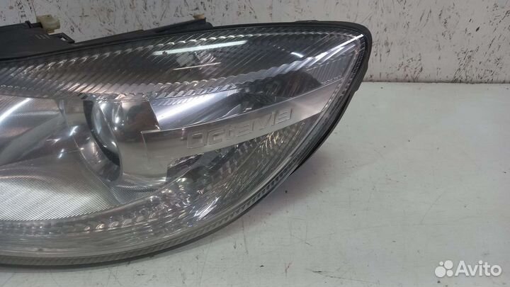 Фара левая Skoda Octavia A5 2011