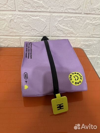 Очиститель для кистей золотое яблоко + косметичка