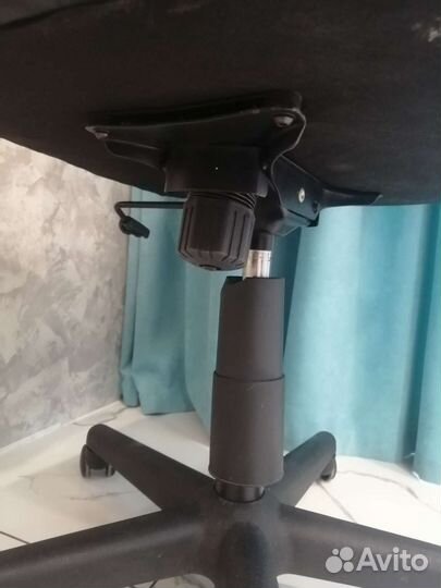 Компьютерное кресло