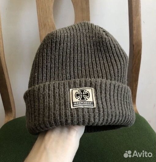 Винтажная шапочка independent