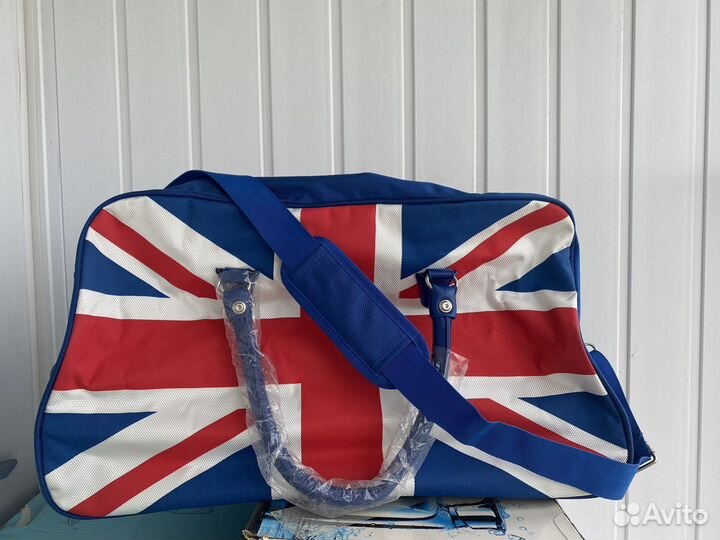 Сумка дорожная на колесах с выдвижной ручкой