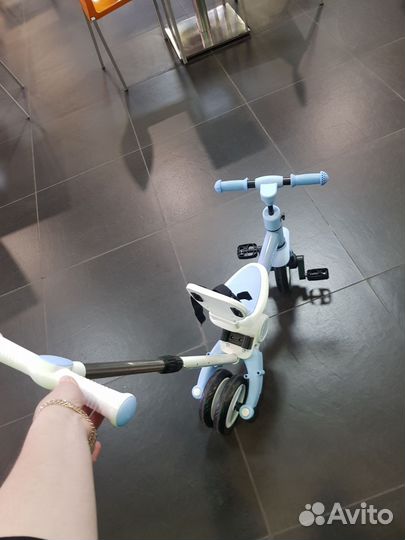 Детский велосипед с родительской ручкой
