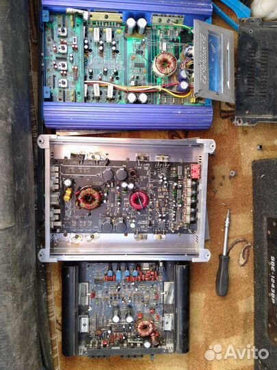 Автомобильный усилитель