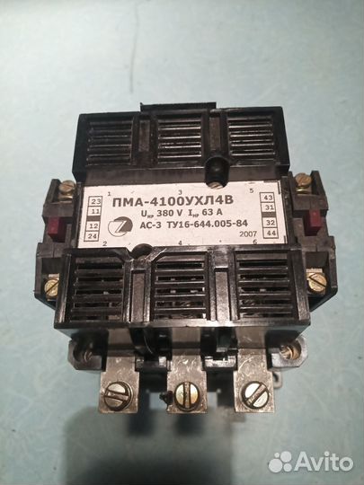 Магнитный пускатель пма4100
