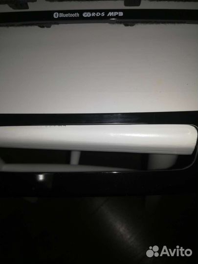 Рамка глянцевая магнитолы kia ceed jd