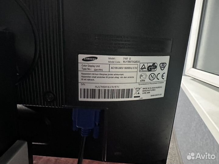 Монитор Samsung