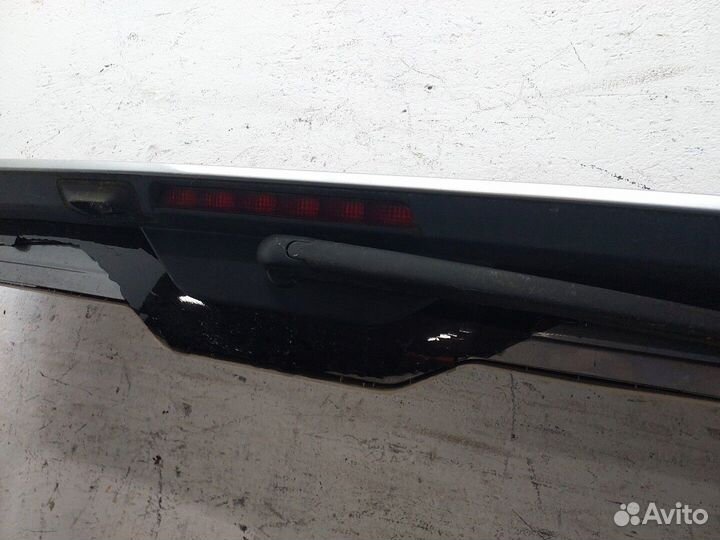 Крышка багажника Nissan Elgrand, 2005