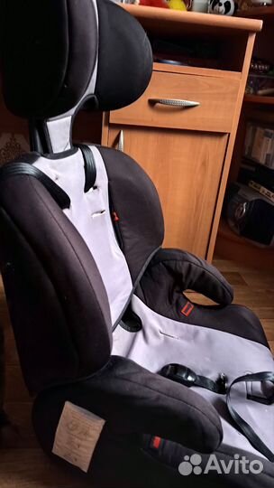 Автомобильное детское кресло от 9 до 36 кг