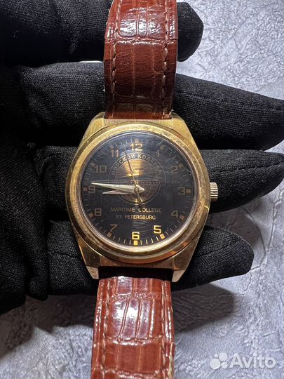 Наручные коллекционные часы 