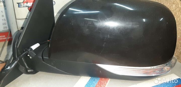 Зеркало заднего вида