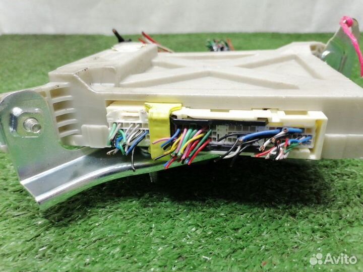 Блок предохранителей Lexus Gs300H AWL10 2AR-FSE